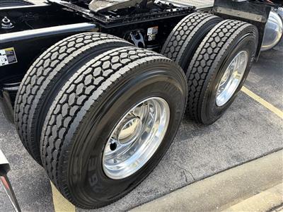 2024 Peterbilt 389