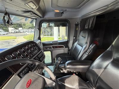2024 Peterbilt 389