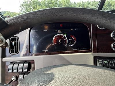 2024 Peterbilt 389