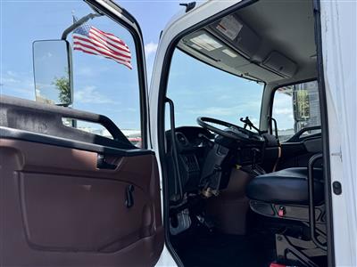 2021 Hino L6