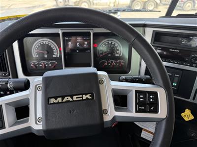 2027 Mack GR64F