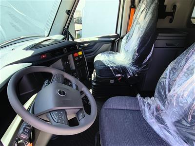 2027 Volvo VNL64T860