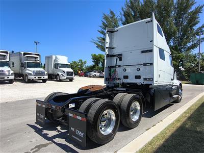 2027 Volvo VNL64T860