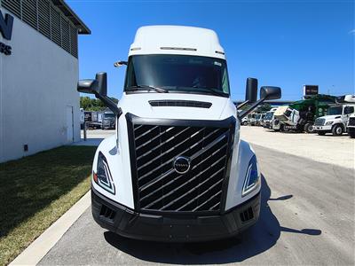 2027 Volvo VNL64T860
