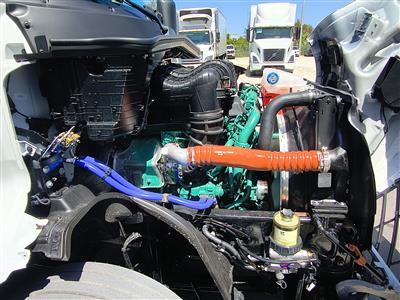 2027 Volvo VNL64T860