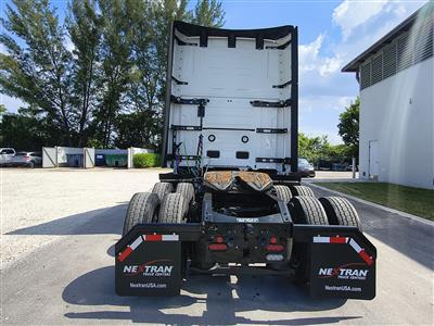 2027 Volvo VNL64T860
