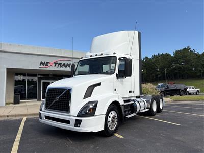 2017 Volvo VNL64T300