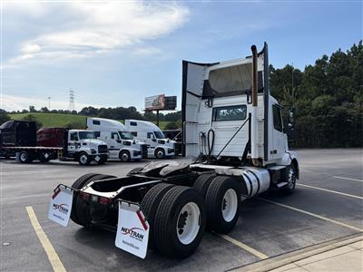 2017 Volvo VNL64T300
