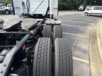 2017 Volvo VNL64T300