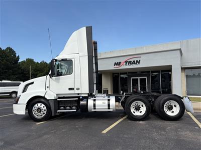 2017 Volvo VNL64T300