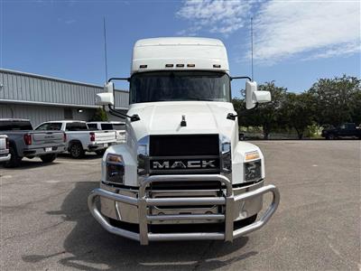 2022 Mack AN64T