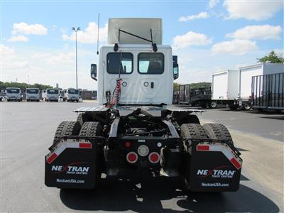 2021 Freightliner Cascadia Day Cab