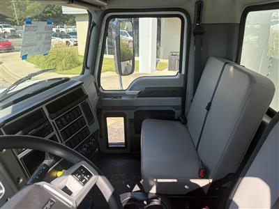 2027 Mack MD6 42R