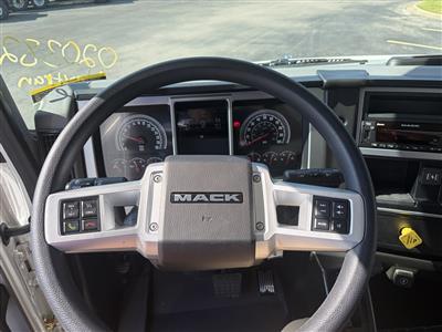 2027 Mack MD6 42R