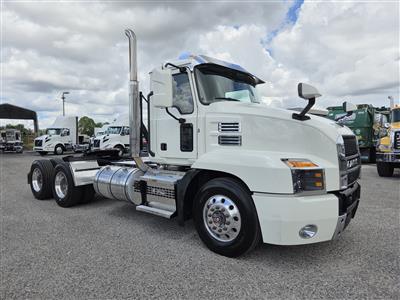 2020 Mack AN64T