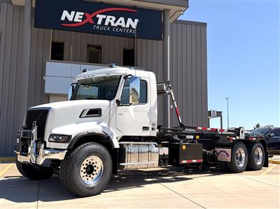 2027 Volvo VHD64F300