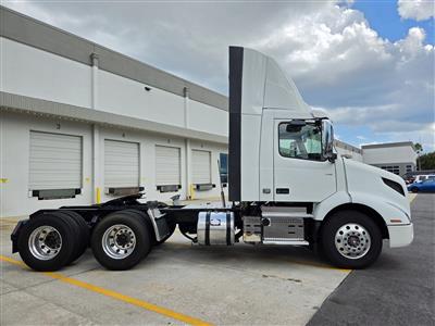 2019 Volvo VNR64T300