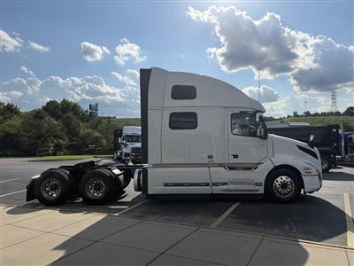 2023 Volvo VNL64T860