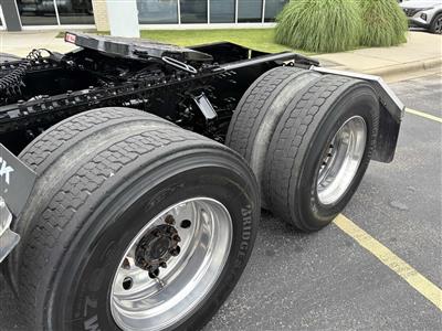 2023 Mack AN64T