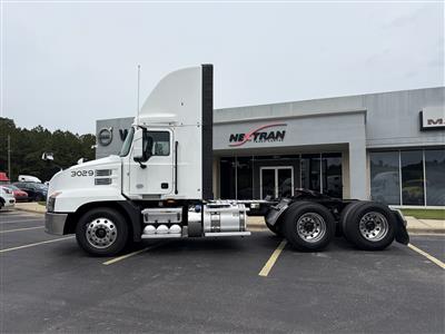 2022 Mack AN64T