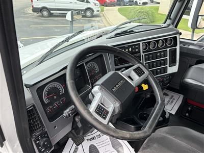 2022 Mack AN64T