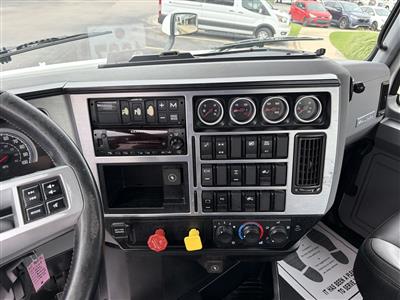 2022 Mack AN64T