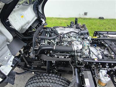 2027 Isuzu NPR-3F354