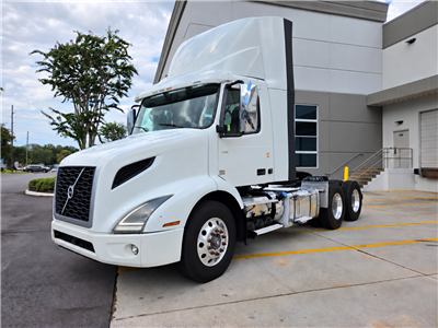 2019 Volvo VNR64T300