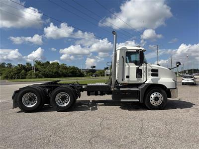 2025 Mack AN64T