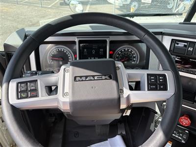 2027 Mack GR84FT