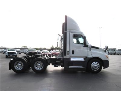 2021 Freightliner CA126DC