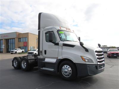 2021 Freightliner CA126DC