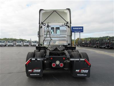 2021 Freightliner CA126DC