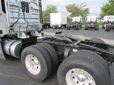 2021 Freightliner CA126DC