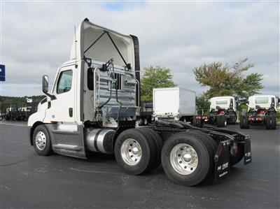 2021 Freightliner CA126DC