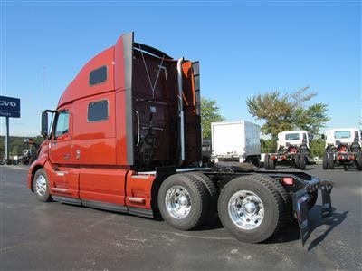 2024 Volvo VNL64T860