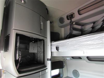 2024 Volvo VNL64T860