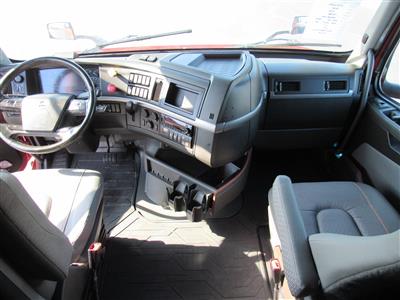 2024 Volvo VNL64T860