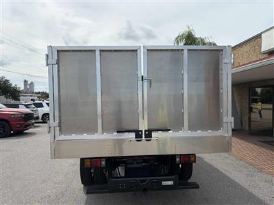 2026 Isuzu NPR-3G454