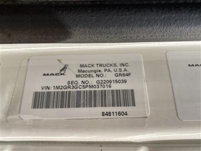 2023 Mack GR64F