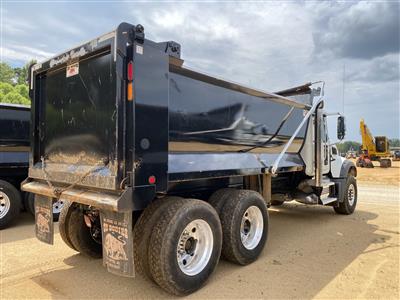 2023 Mack GR64F
