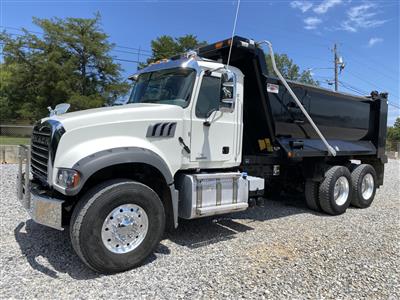 2023 Mack GR64F