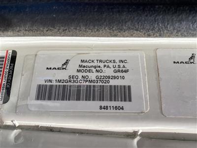2023 Mack GR64F