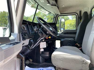2023 Mack GR64F