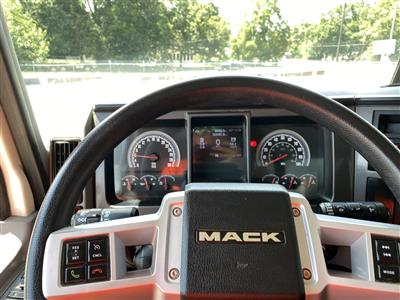 2023 Mack GR64F