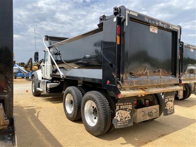 2023 Mack GR64F