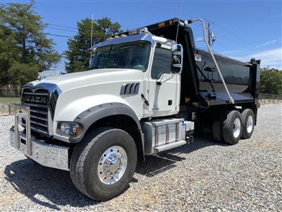 2023 Mack GR64F