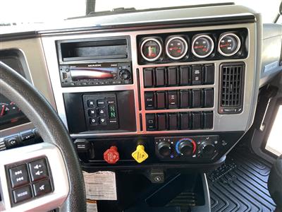 2023 Mack GR64F