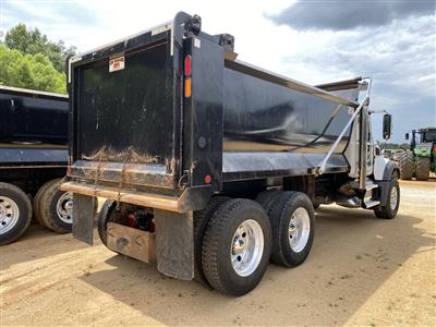 2023 Mack GR64F