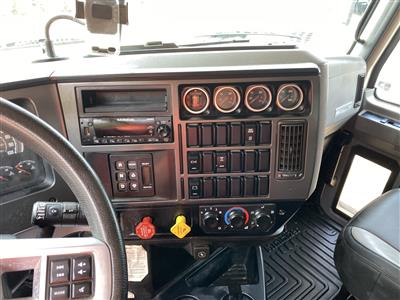 2023 Mack GR64F